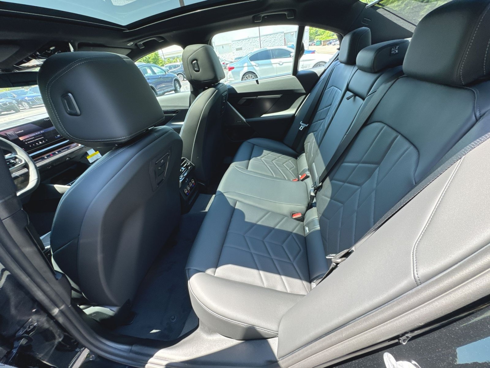 New 2026 BMW X3 xDrive30i w/ Premium Package AWD/4WD image 25