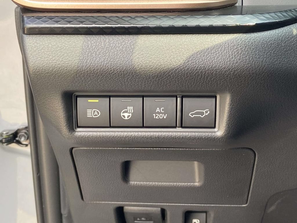 Used 2026 Toyota Grand Highlander AWD Hybrid image 30