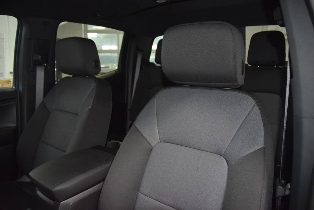 New 2026 Chevrolet Colorado W/T w/ WT Custom Package AWD/4WD image 40