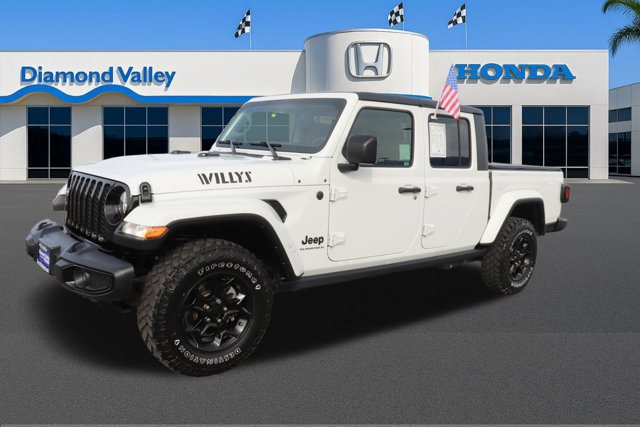 Used 2023 Jeep Gladiator Willys image 3