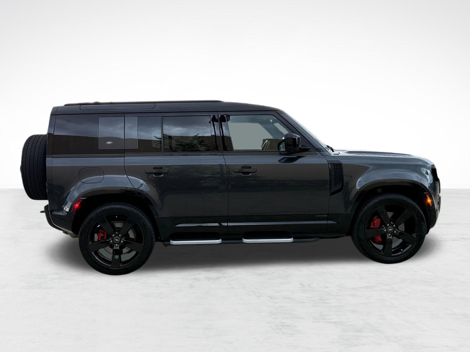 Used 2023 Land Rover Defender 110 X AWD/4WD image 8