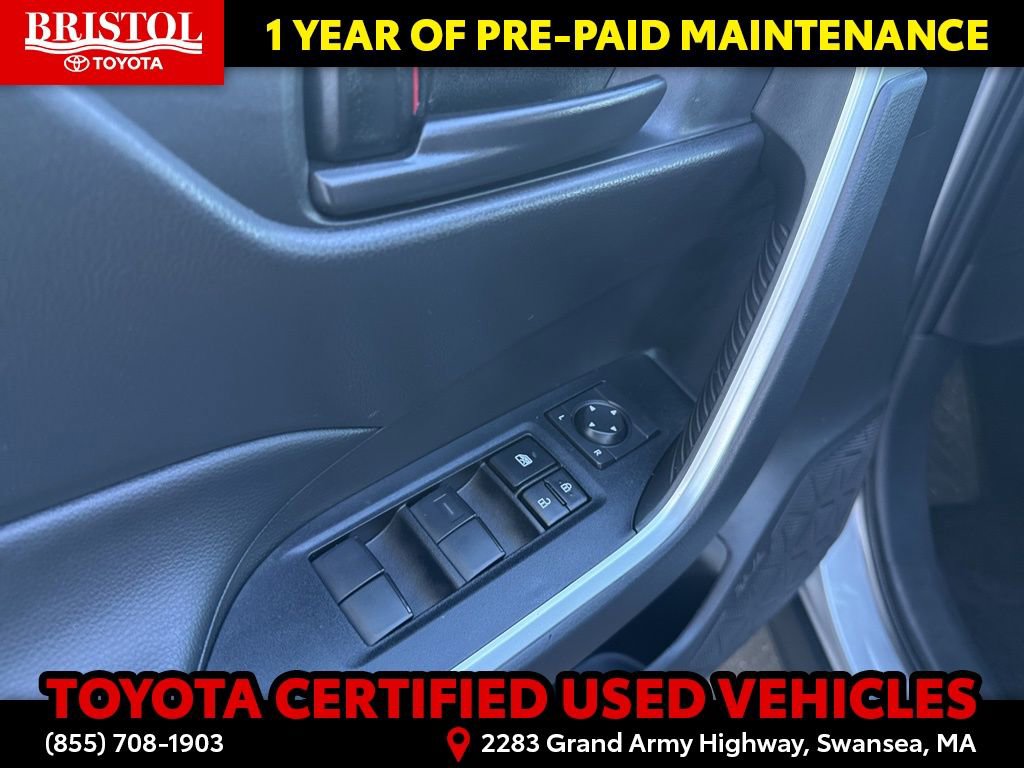 Certified 2025 Toyota RAV4 LE image 18