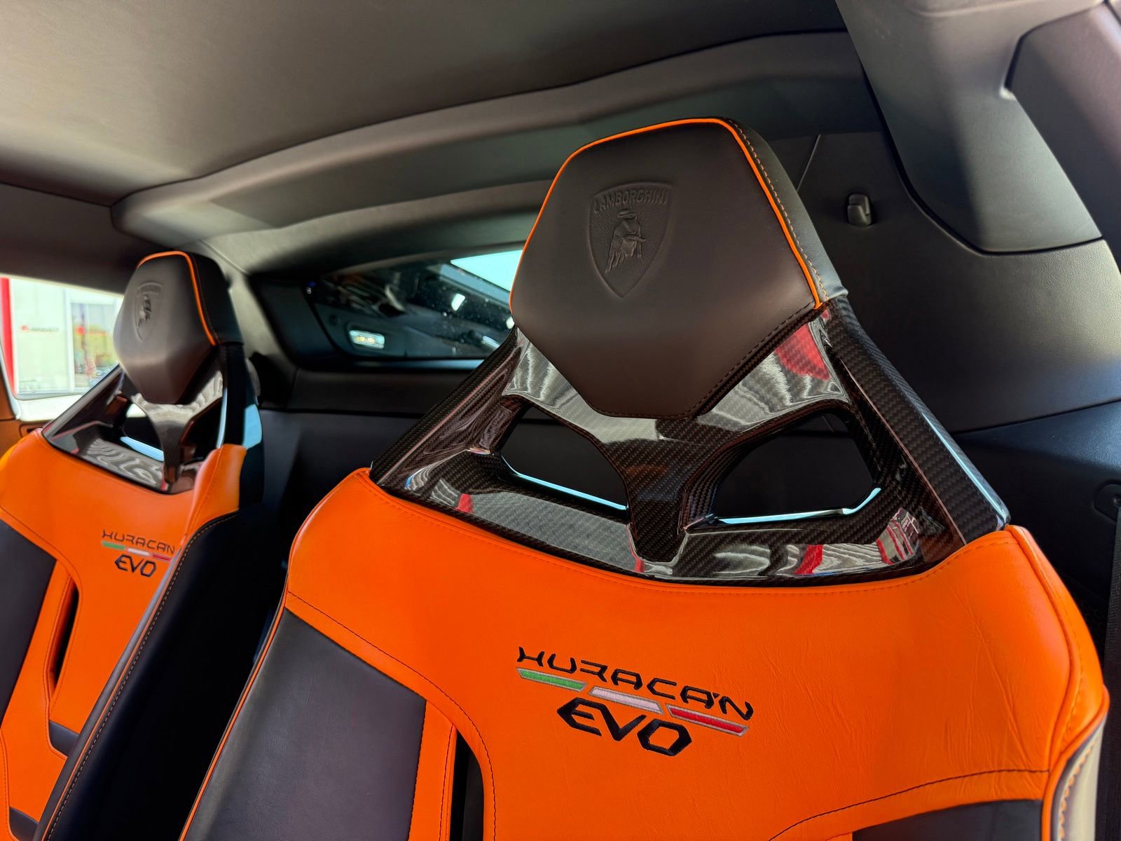 Used 2020 Lamborghini Huracan EVO RWD image 21