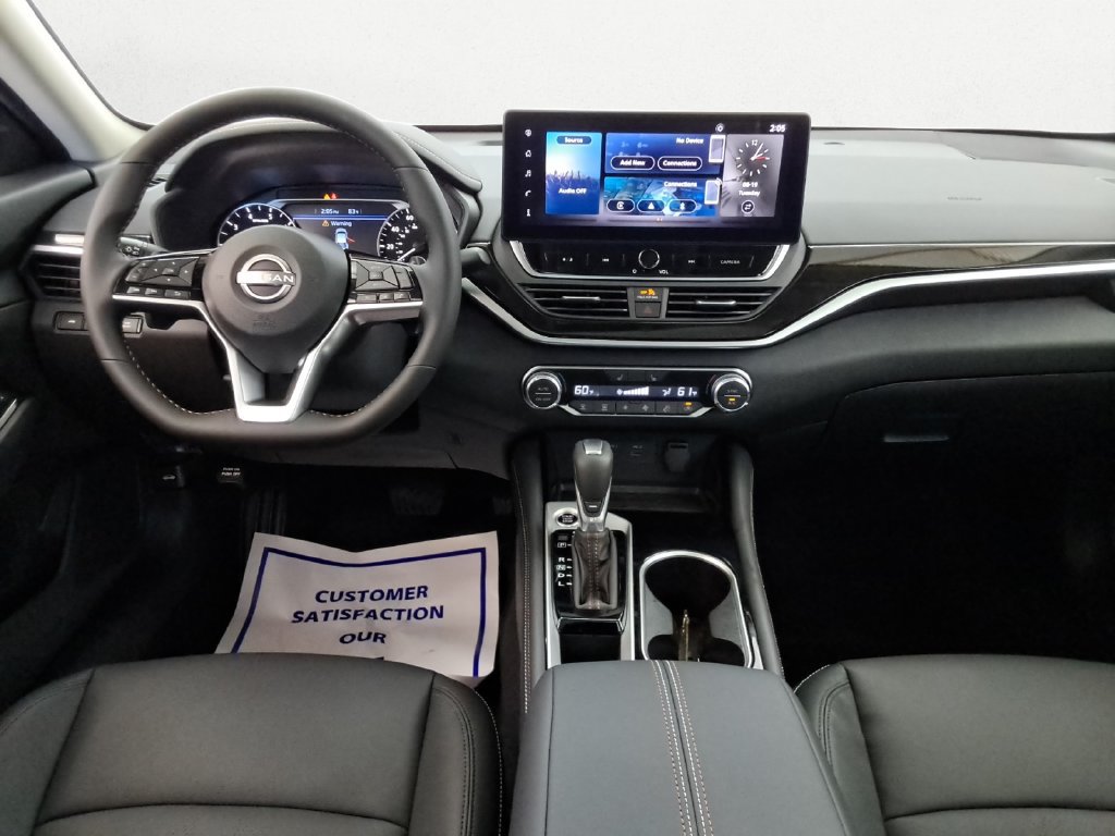 Used 2025 Nissan Altima 2.5 SR w/ SR Premium Package FWD image 9