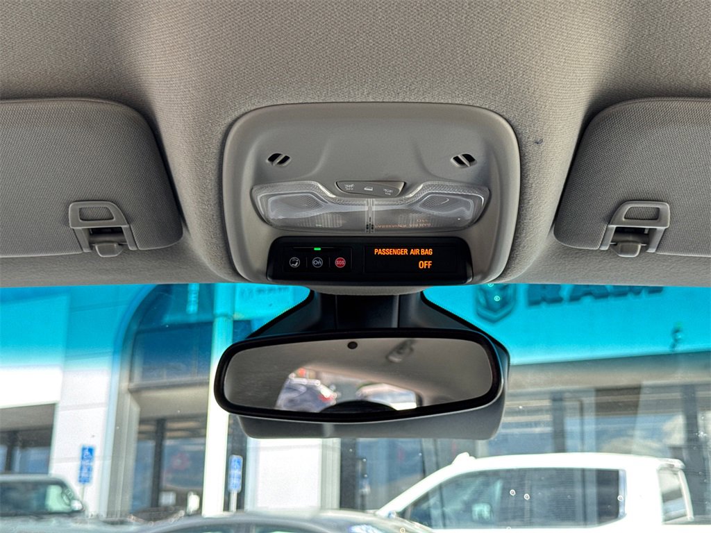 Used 2023 Chevrolet Bolt LT image 23