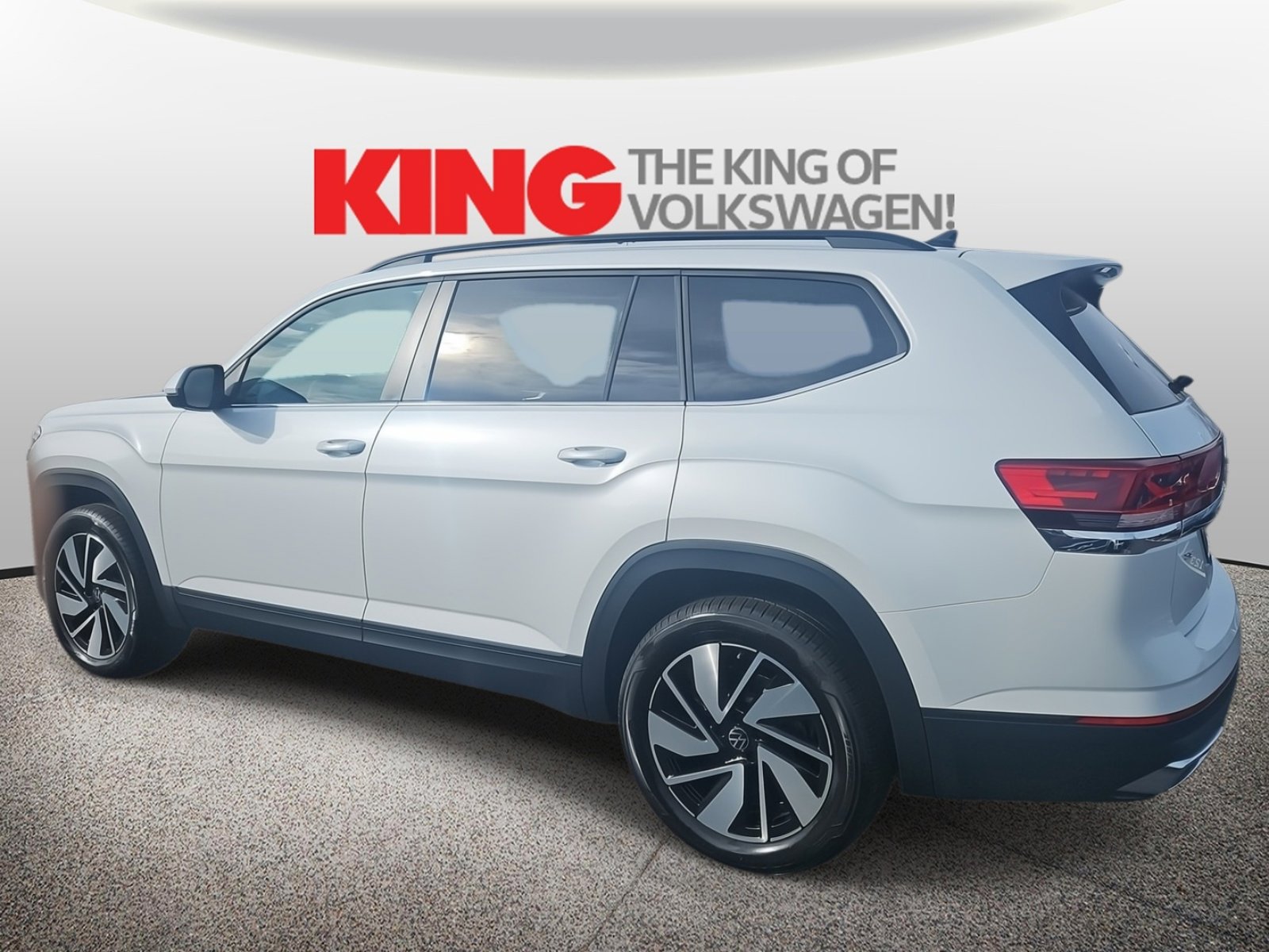 New 2026 Volkswagen Atlas SE image 6