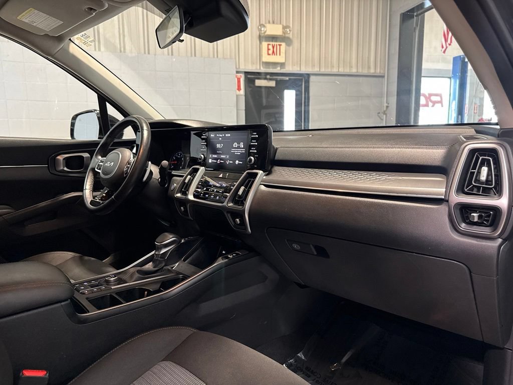 Used 2023 Kia Sorento X-Line EX AWD/4WD image 18