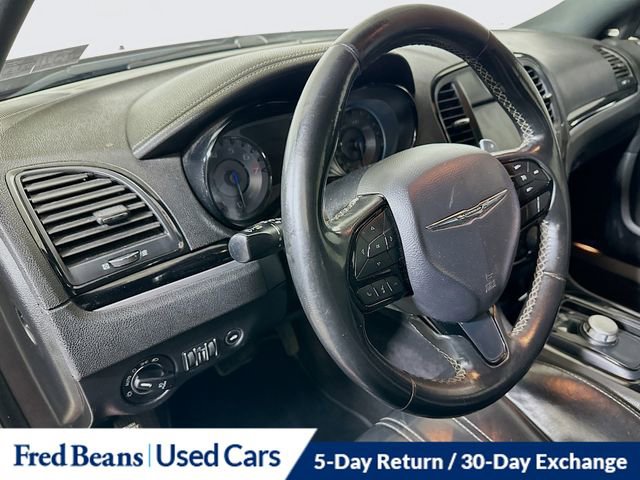 Used 2019 Chrysler 300 S RWD image 11