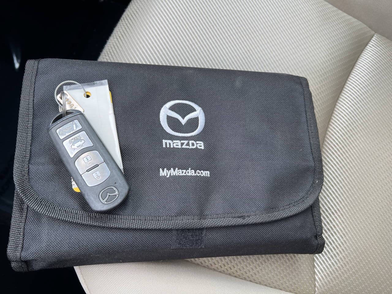 Used 2017 MAZDA MAZDA3 Sport FWD image 21