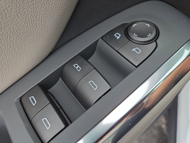 New 2026 Chevrolet Traverse LT image 23