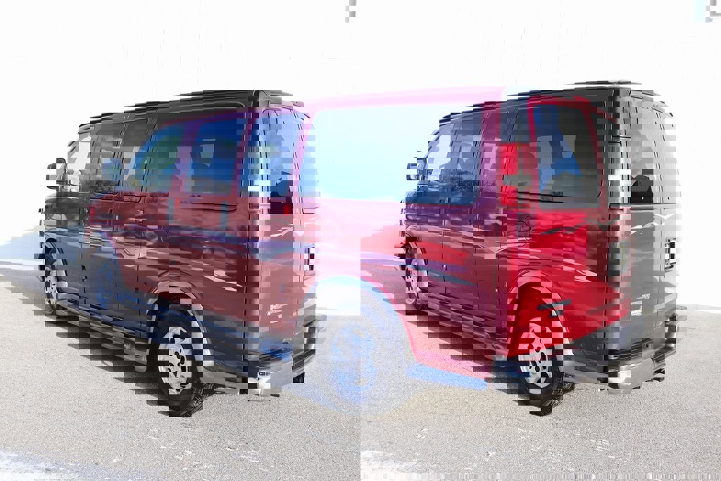 Used 2007 Chevrolet Express 1500 w/ Preferred Equipment Group image 30