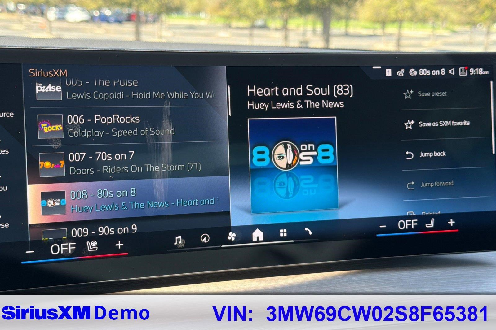 Used 2025 BMW 330i Sedan w/ Premium Package image 40