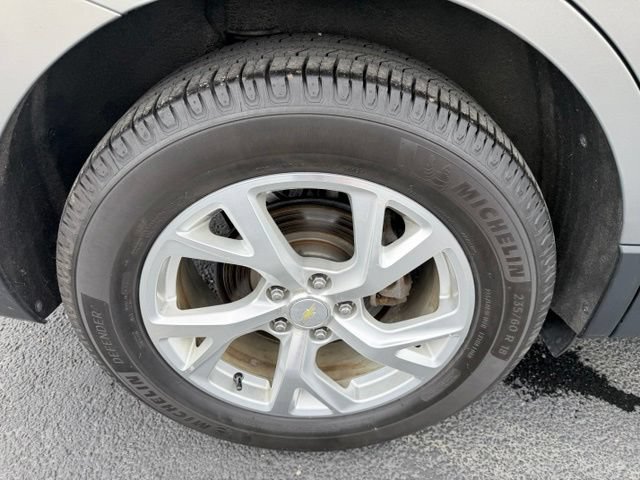 Used 2018 Chevrolet Equinox LT FWD image 27