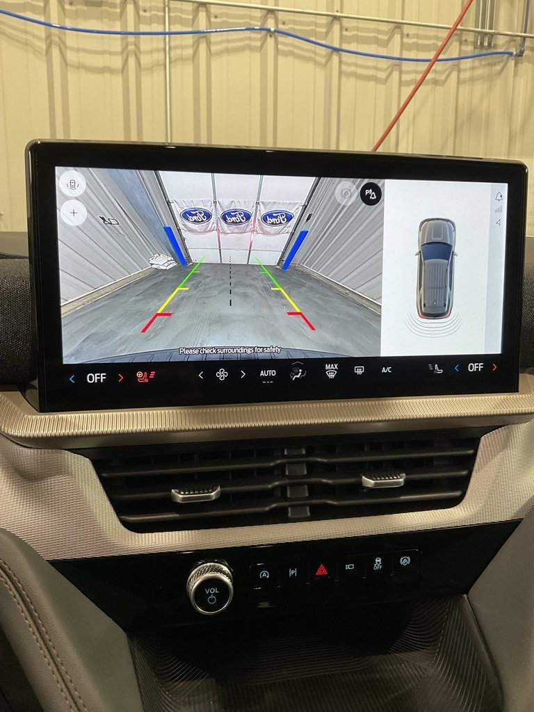 Used 2025 Ford Explorer Active w/ Active Comfort Package image 20