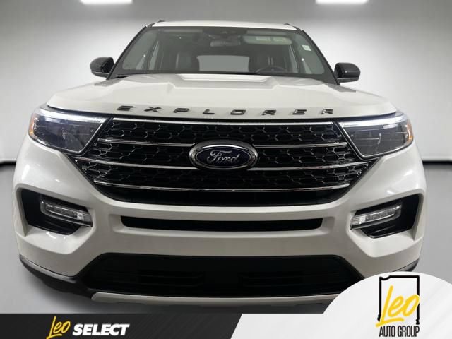 Used 2023 Ford Explorer XLT w/ Equipment Group 202A AWD/4WD image 2