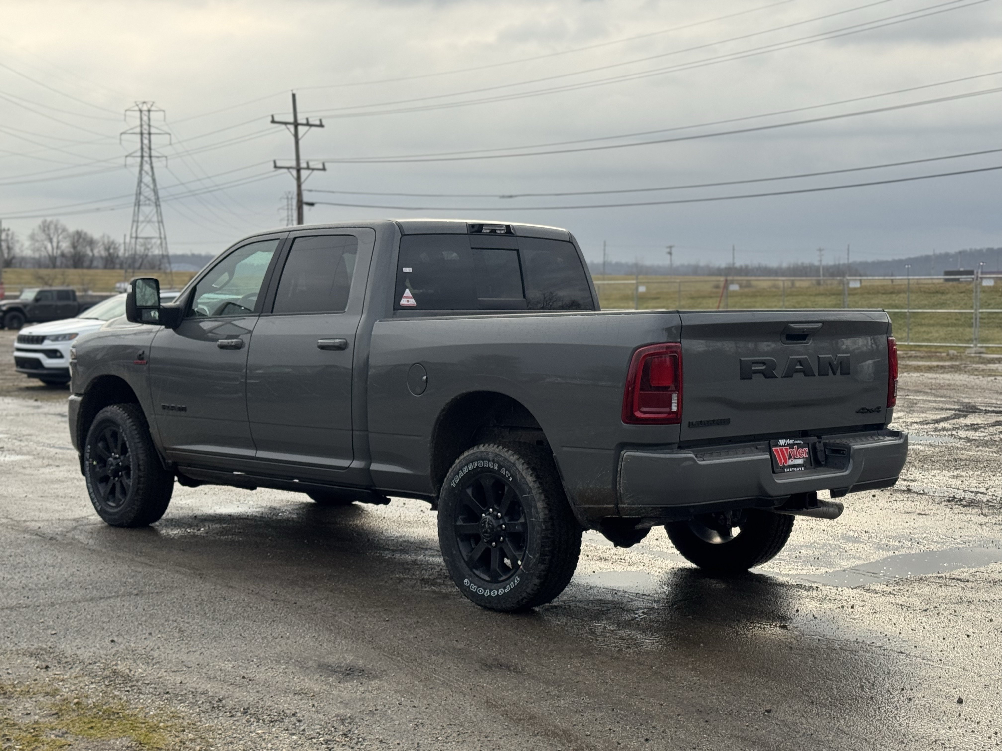 New 2026 RAM 2500 Laramie AWD/4WD image 5