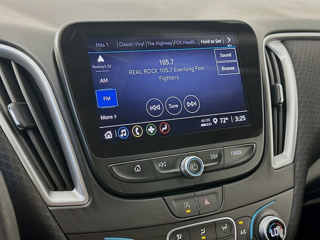 Used 2025 Chevrolet Malibu LT image 17