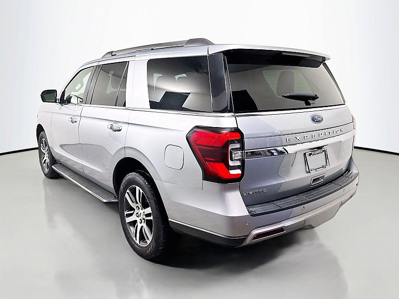 Used 2023 Ford Expedition Limited image 5