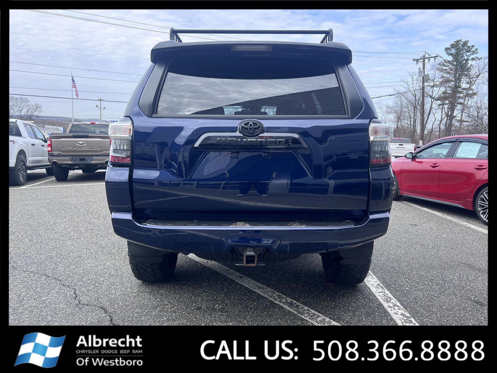 Used 2021 Toyota 4Runner Venture w/ Moonroof Package image 4