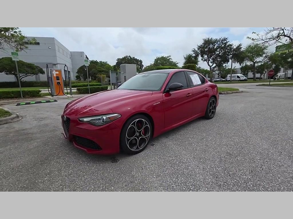 Used 2023 Alfa Romeo Giulia Veloce image 48