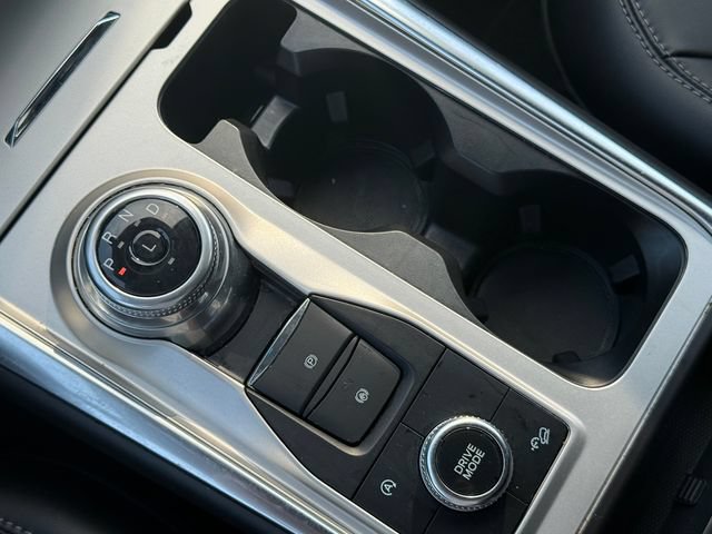 Certified 2024 Ford Explorer XLT w/ Equipment Group 202A AWD/4WD image 14