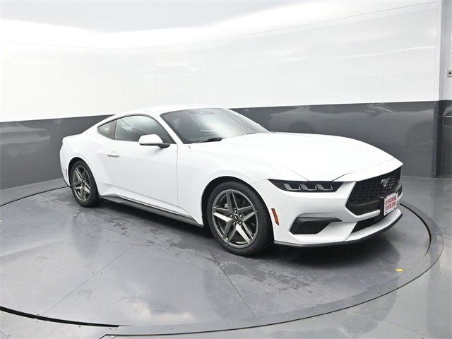 Used 2024 Ford Mustang Coupe image 9