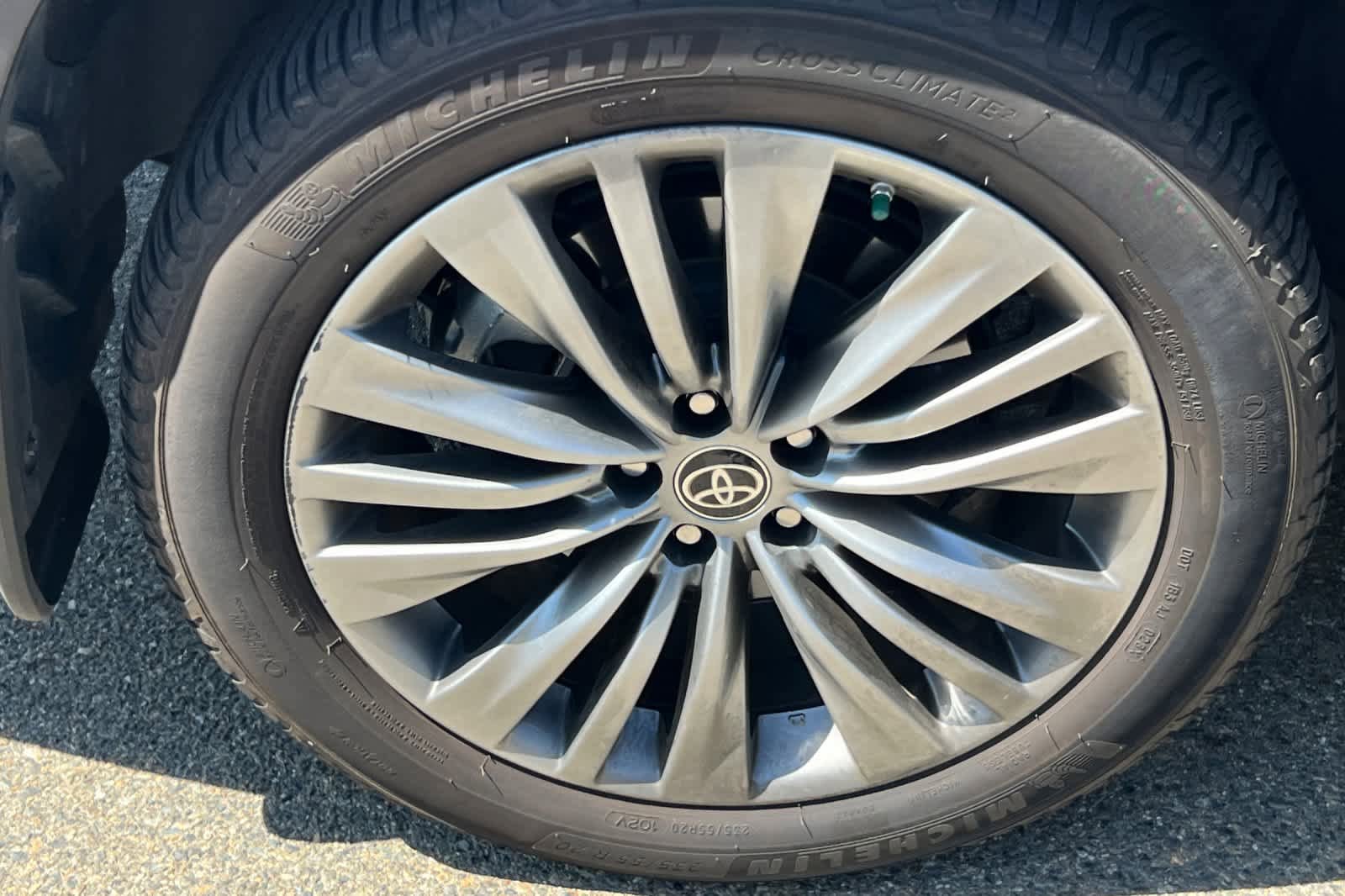 Used 2022 Toyota Highlander Platinum AWD/4WD image 17