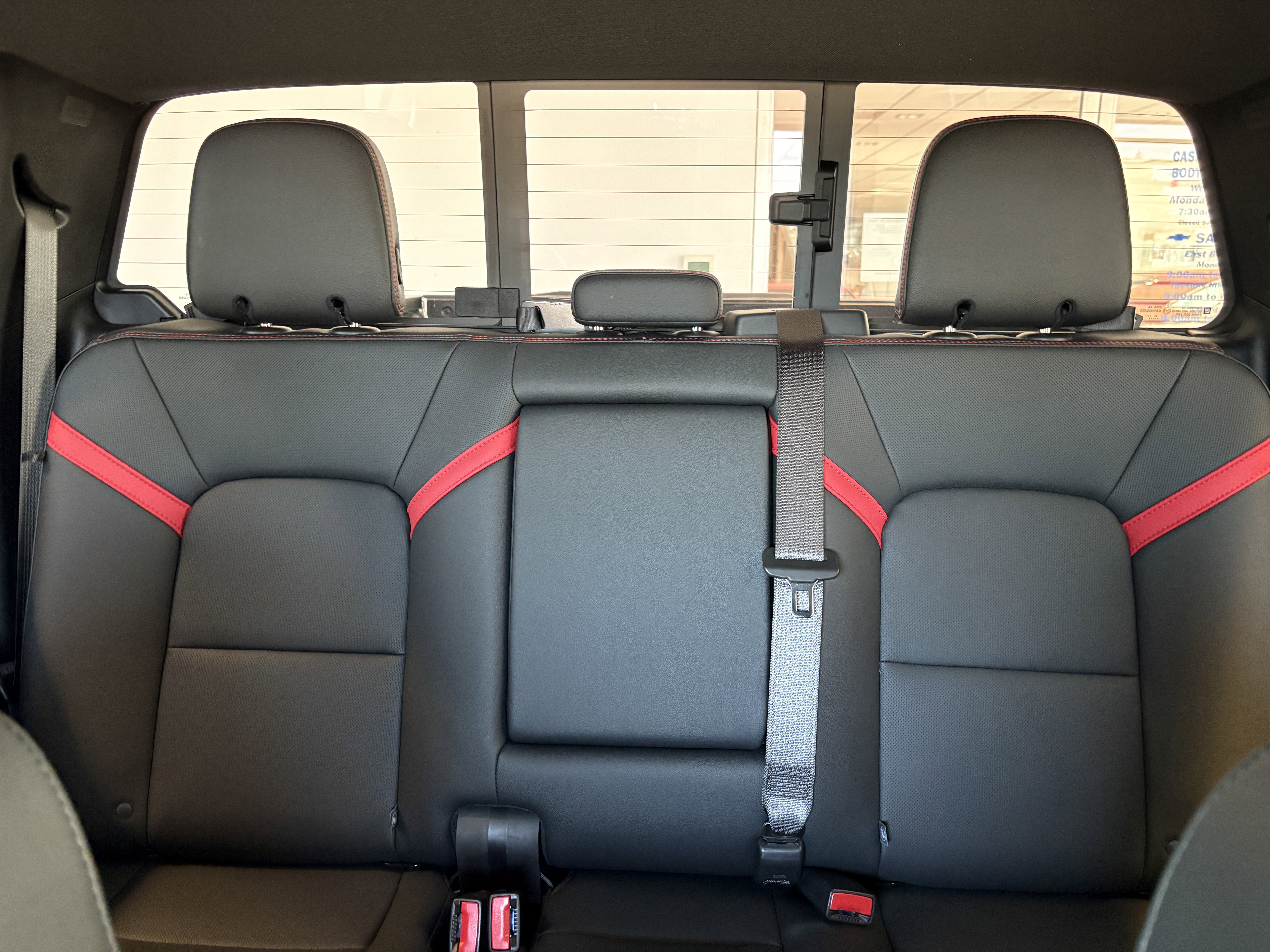 Used 2024 Chevrolet Colorado Z71 w/ Z71 Convenience Package 2 image 23