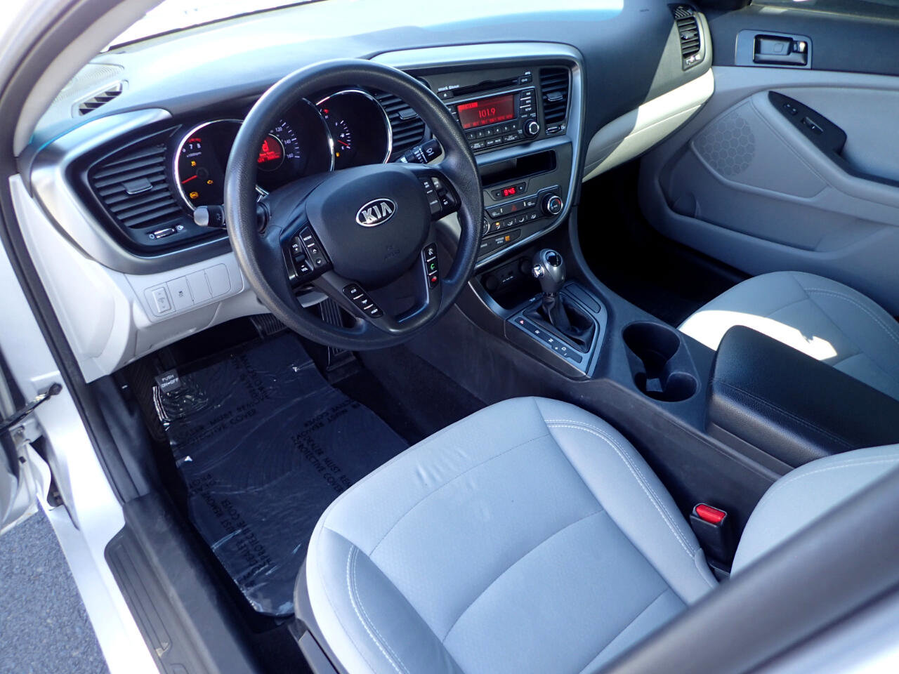 Used 2013 Kia Optima LX FWD image 9