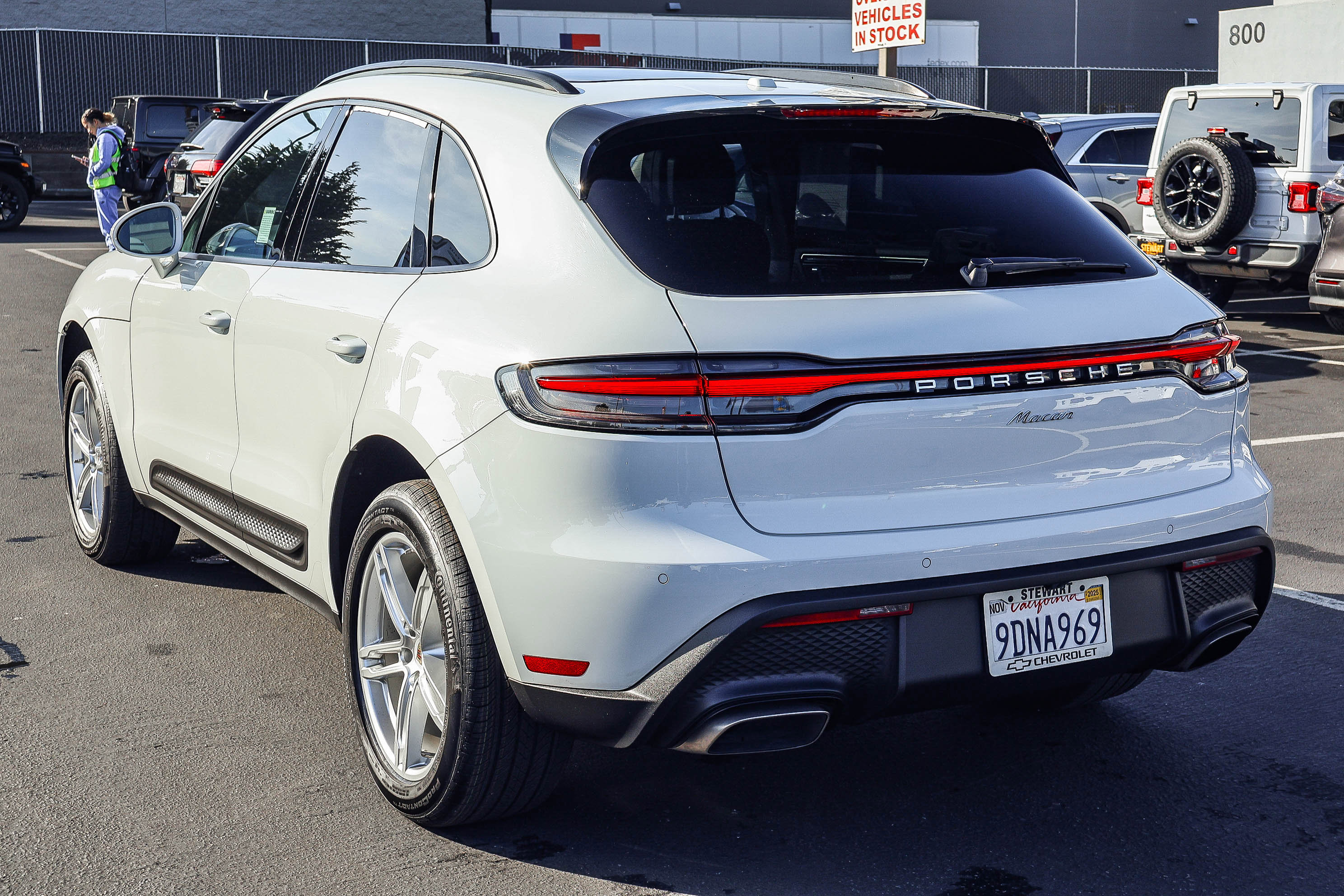 Used 2023 Porsche Macan image 22