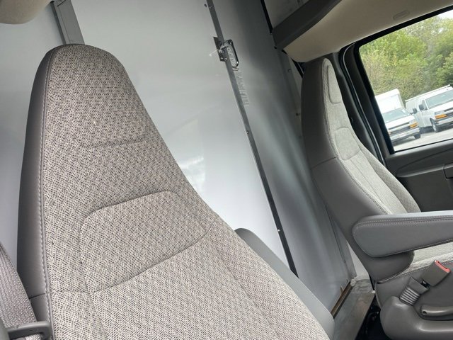 New 2025 Chevrolet Express 3500 w/ Power Convenience Package image 49