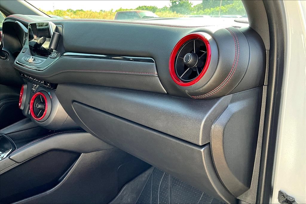 Used 2019 Chevrolet Blazer RS w/ Sun and Wheels Package FWD image 19