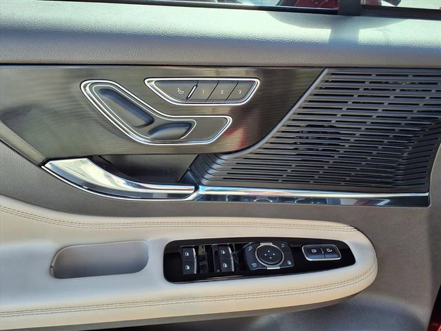 Certified 2022 Lincoln Corsair FWD w/ Equipment Group 101A image 7