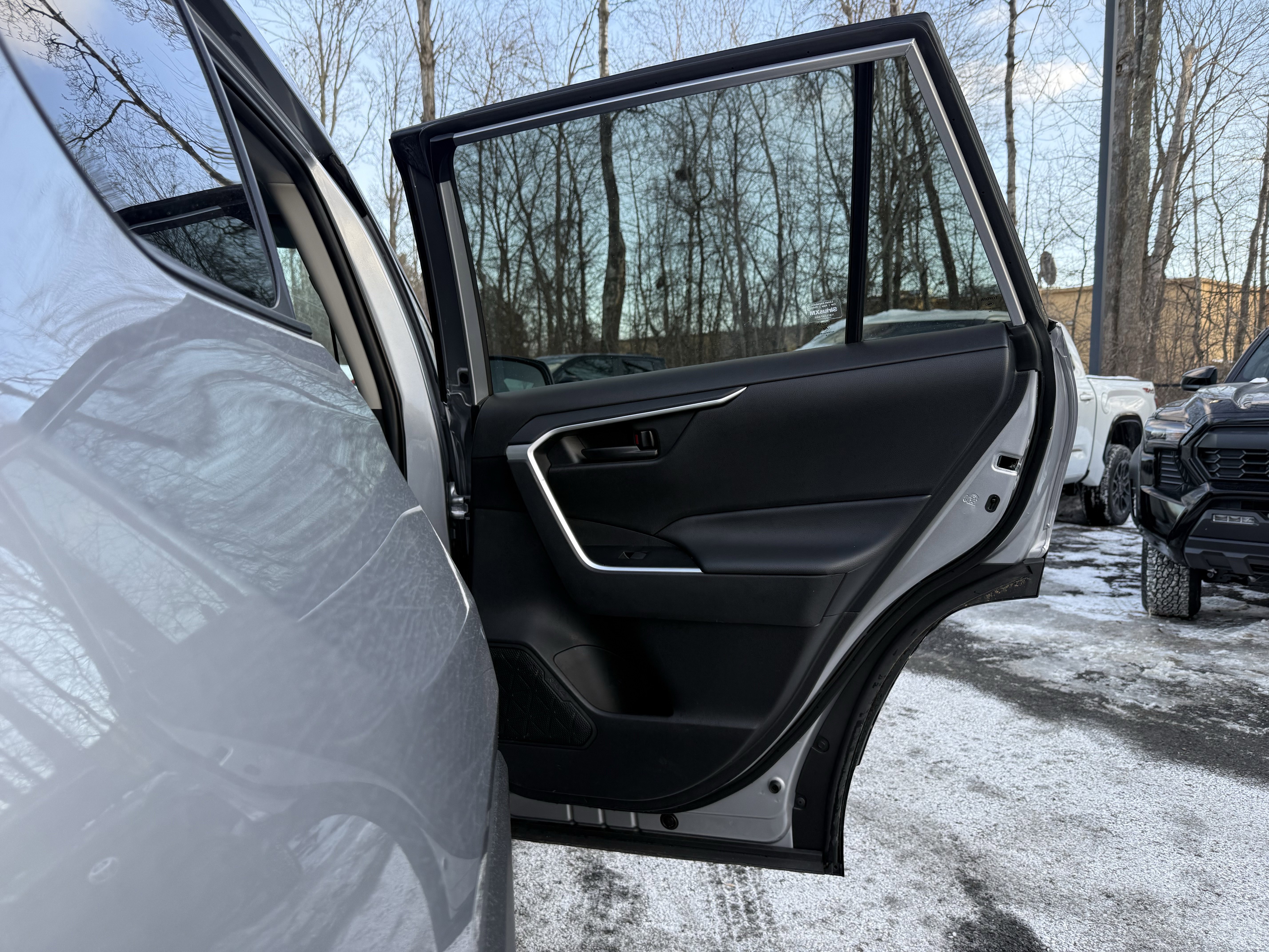 Used 2024 Toyota RAV4 LE image 27