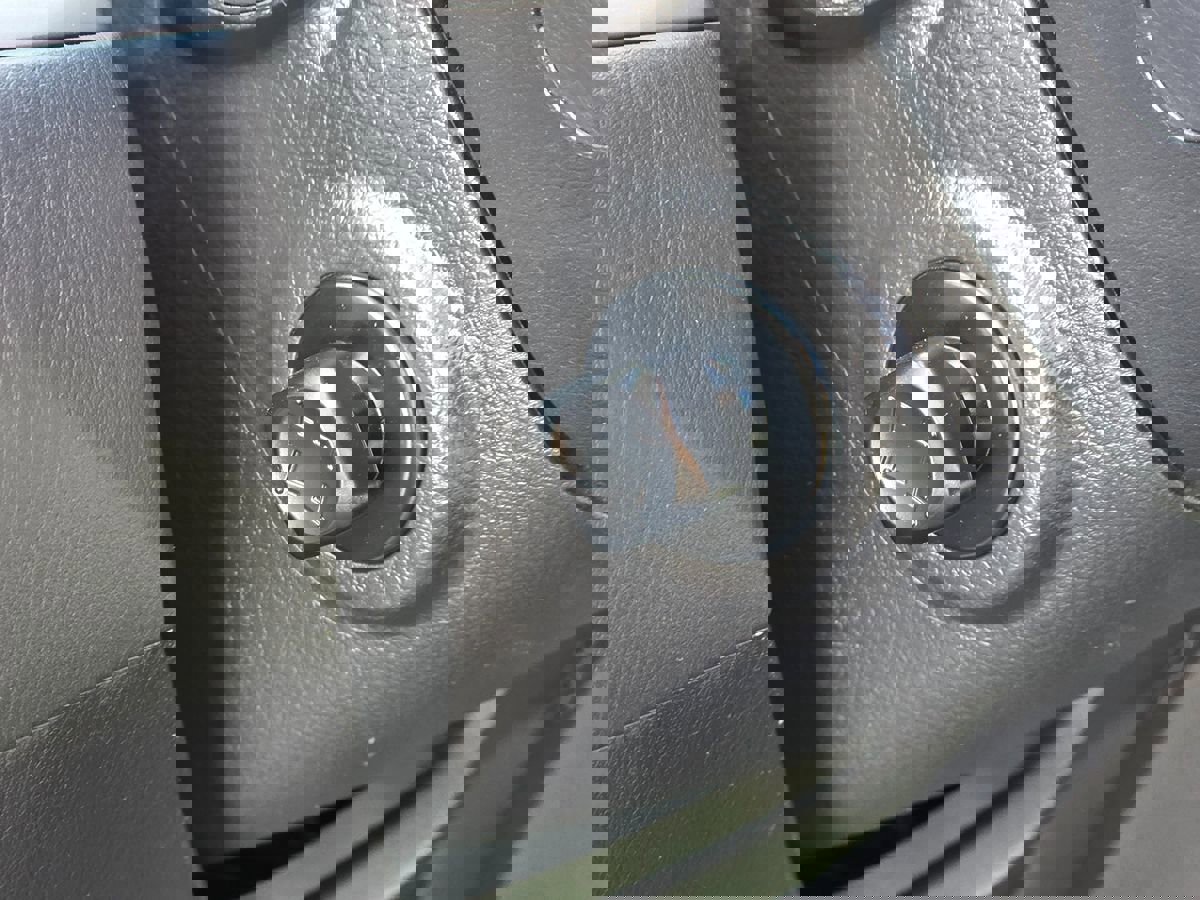 Used 2023 Nissan Armada SV image 47