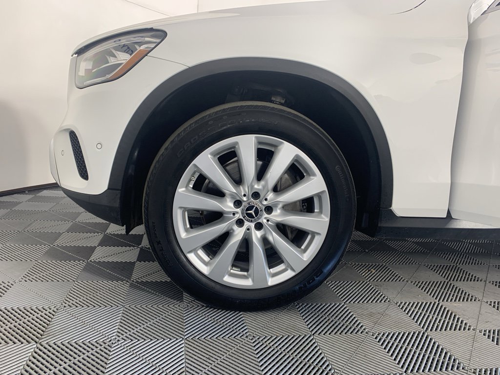 Used 2020 Mercedes-Benz GLC 300 4MATIC w/ Parking Assistance Package image 12