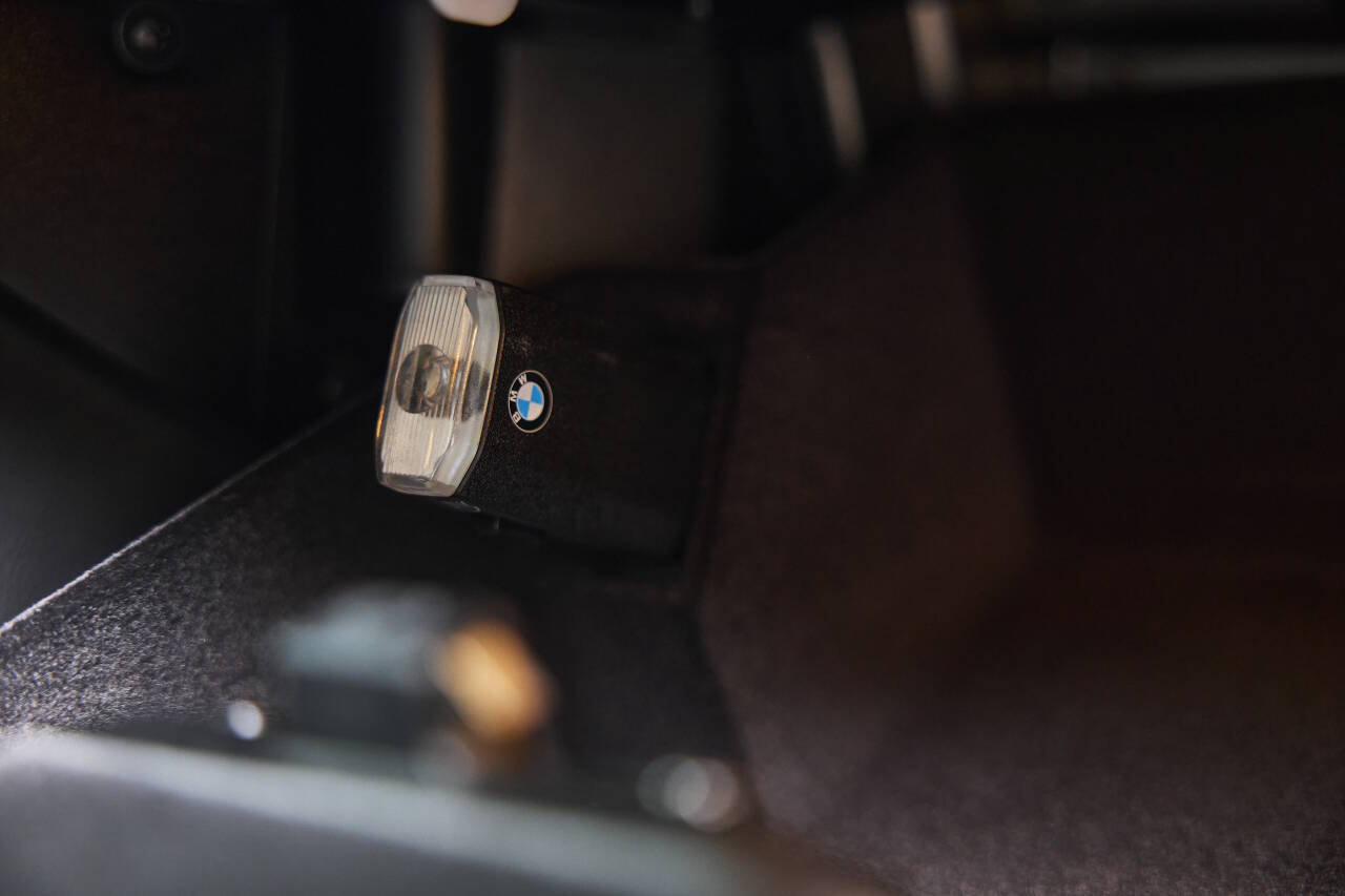 Used 2003 BMW M5 RWD image 67