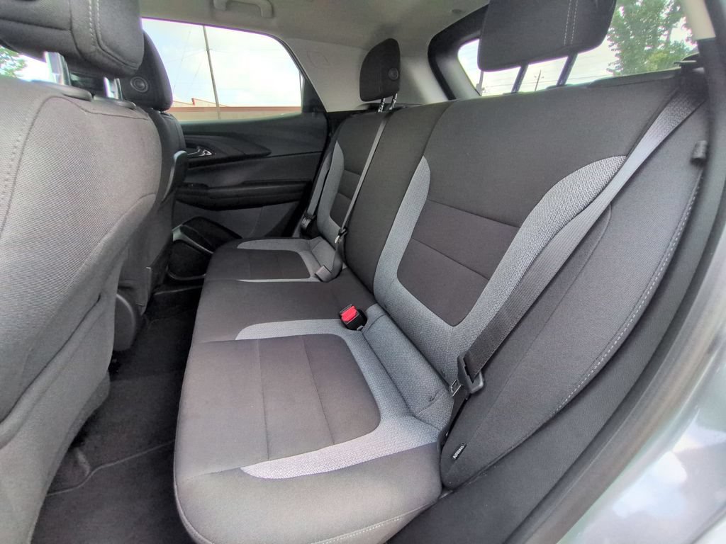Used 2025 Chevrolet TrailBlazer LT AWD/4WD image 27