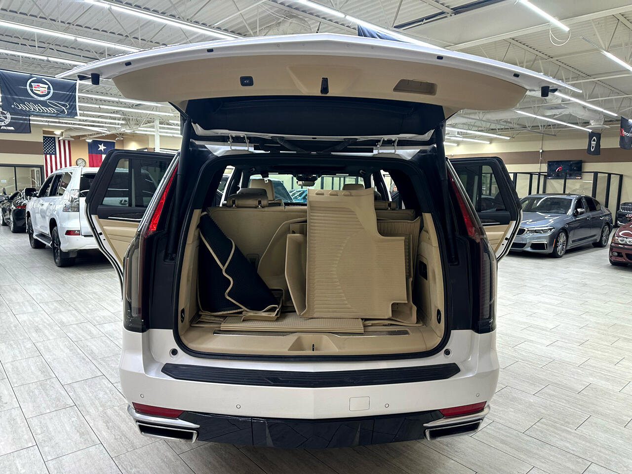 Used 2021 Cadillac Escalade Premium Luxury w/ Driver Assist Tech Package image 14