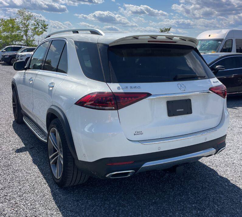 Used 2022 Mercedes-Benz GLE 350 4MATIC image 3