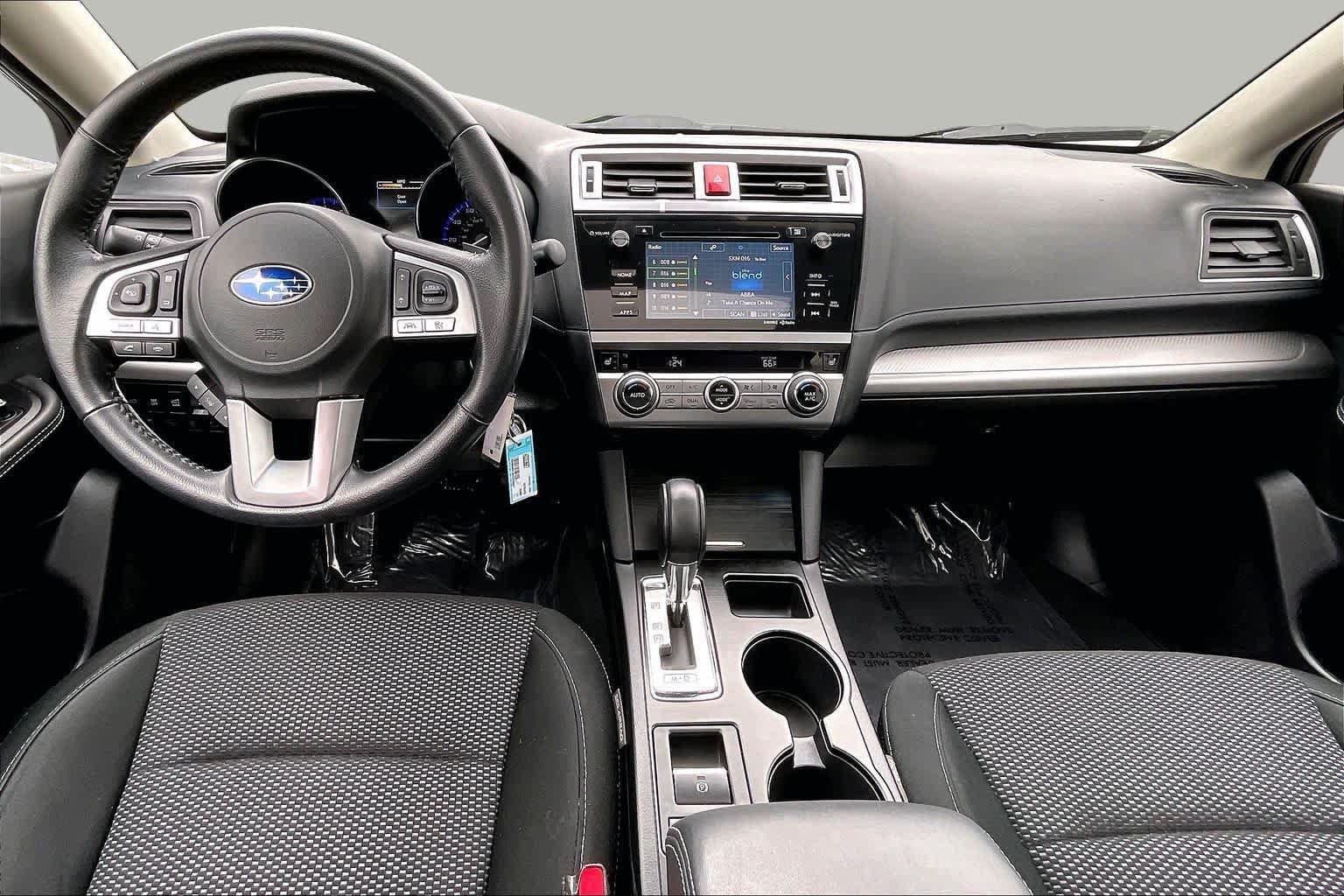 Used 2017 Subaru Outback 2.5i Premium AWD/4WD image 16