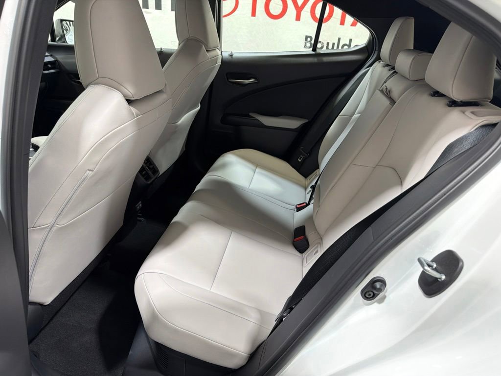 Used 2026 Lexus UX 300h AWD w/ Accessory Package (Z1) image 20
