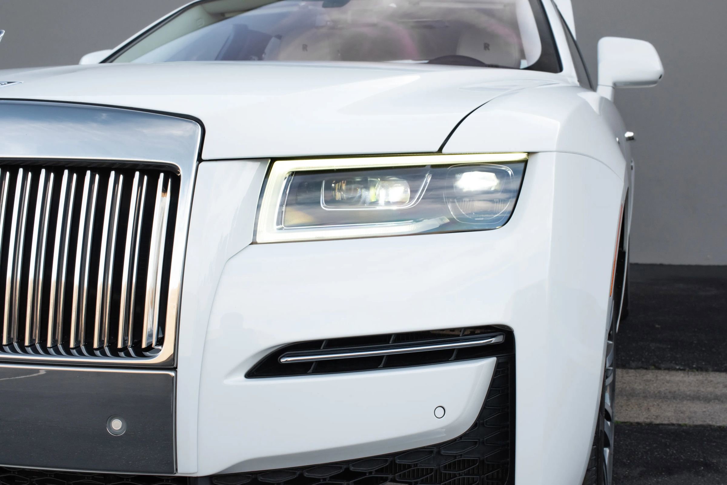 Used 2024 Rolls-Royce Ghost image 36