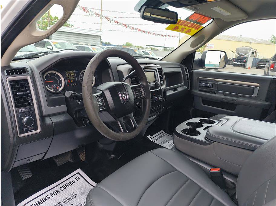 Used 2016 RAM 3500 Tradesman w/ Chrome Appearance Group AWD/4WD image 5