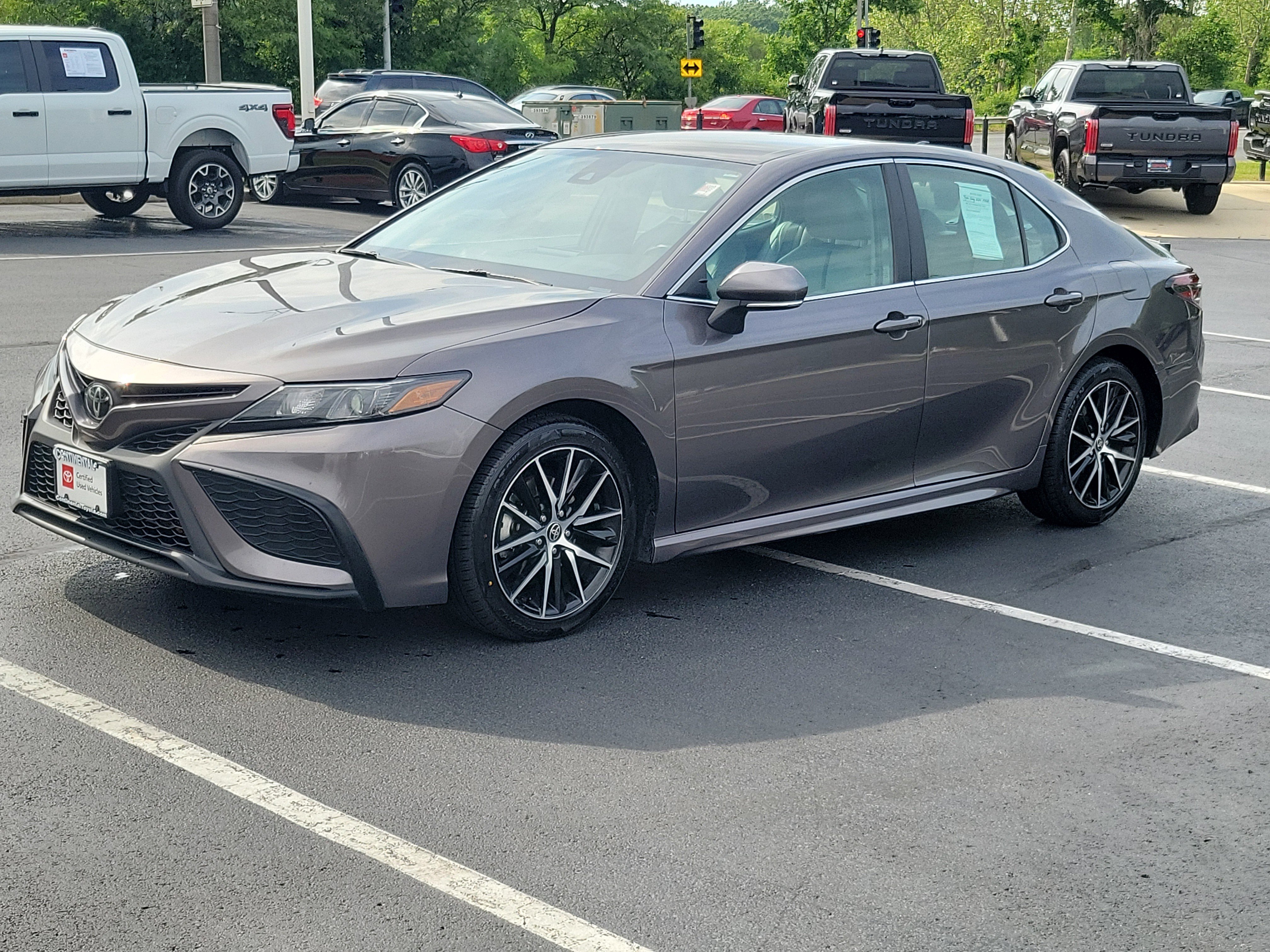 Certified 2024 Toyota Camry SE FWD image 3