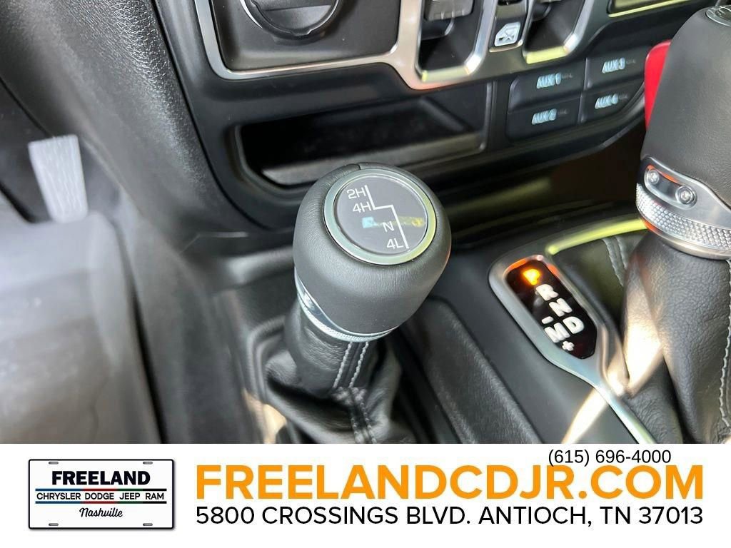 New 2025 Jeep Gladiator High Tide image 14