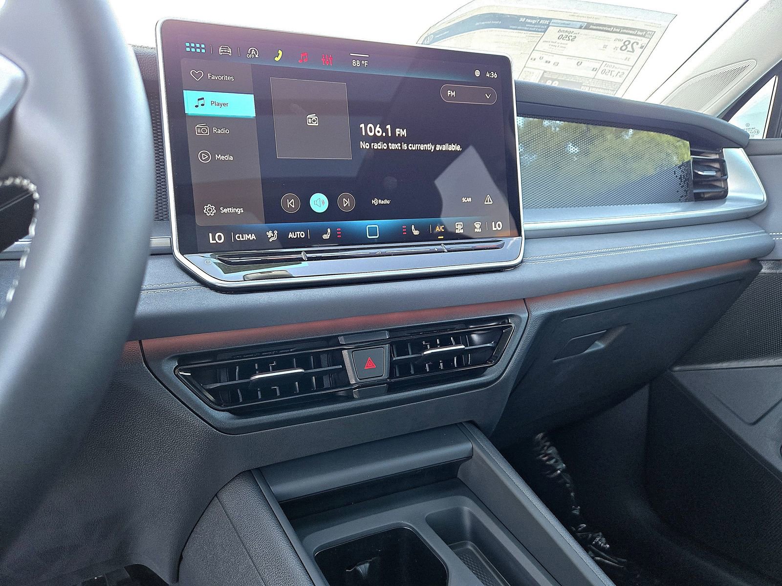 New 2026 Volkswagen Tiguan SE image 12