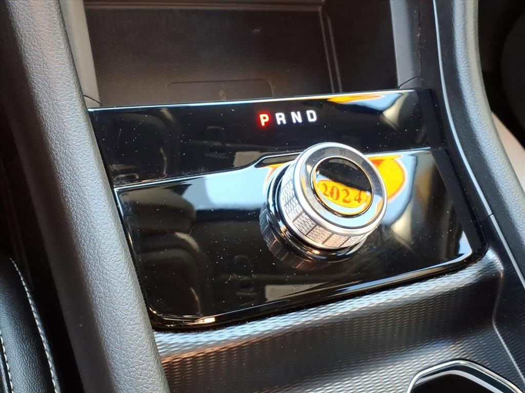 Used 2024 Jeep Grand Cherokee Altitude image 21