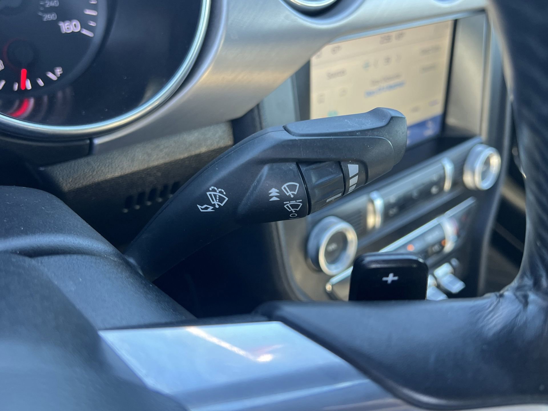 Used 2020 Ford Mustang Premium image 13