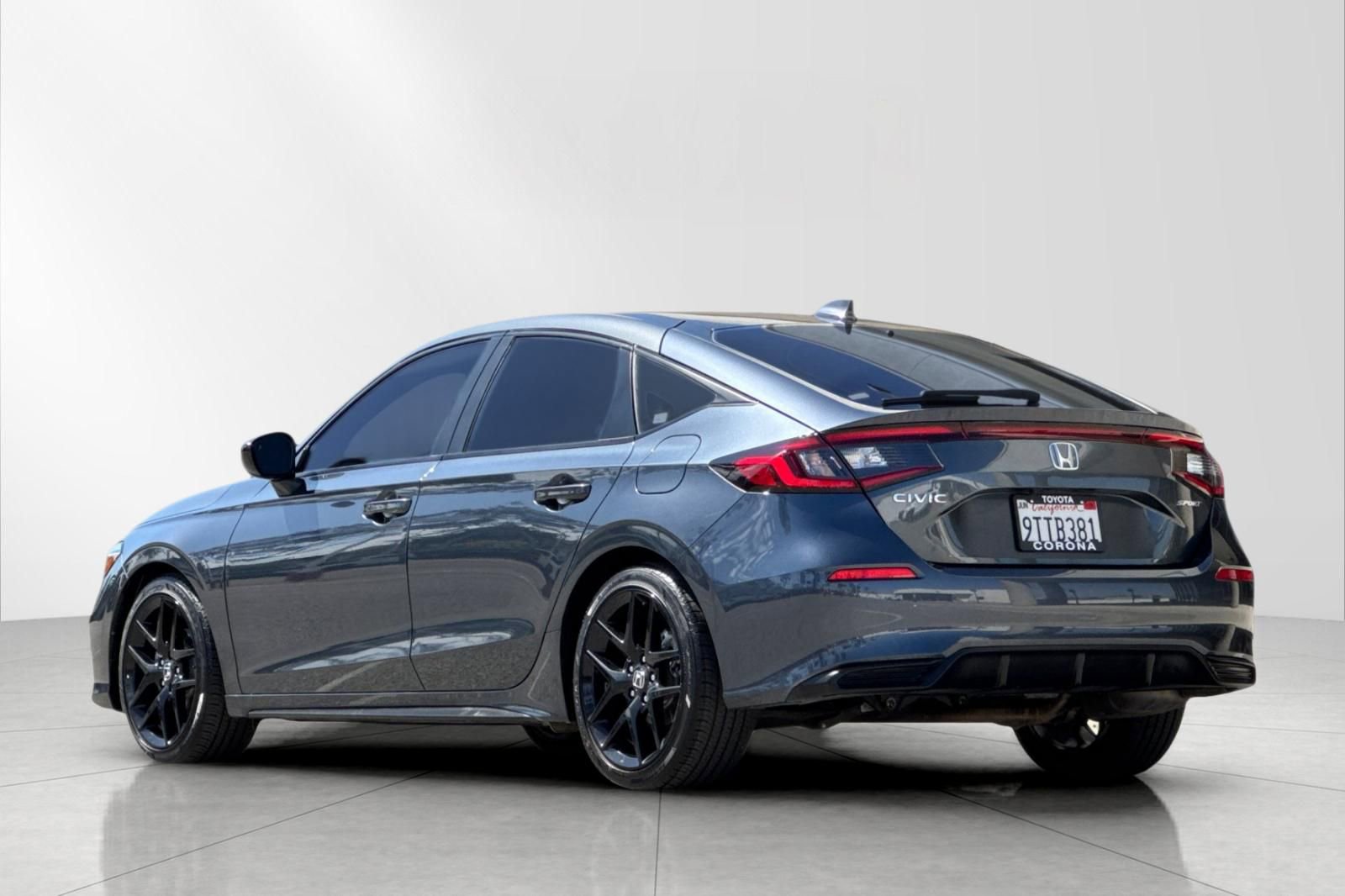 Used 2025 Honda Civic Sport image 6